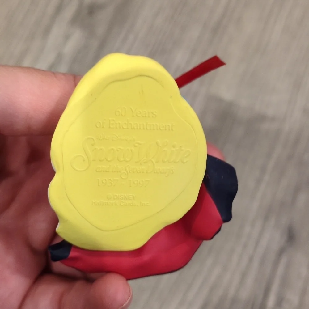 Hallmark like new